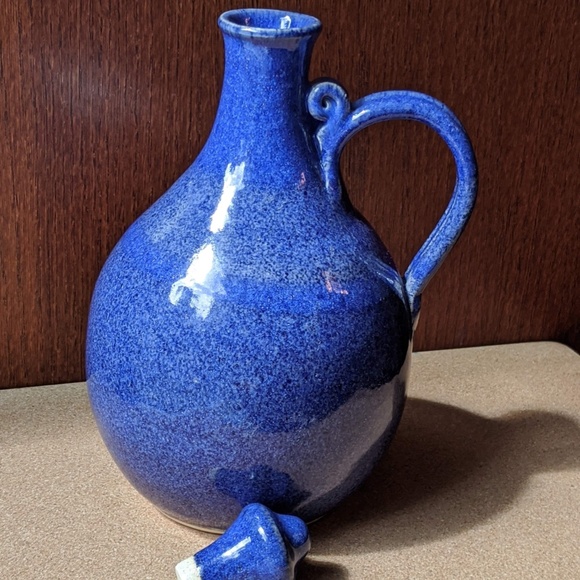 Hand-made studio pottery pitcher - Picture 3 of 6